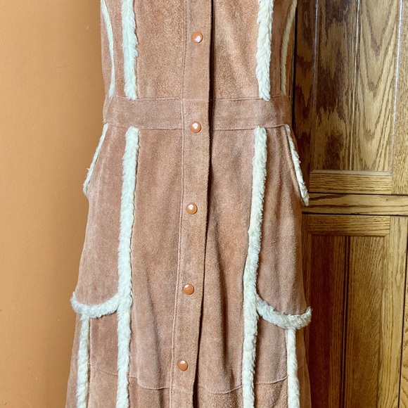 Vintage long leather snap button vest - Picture 4 of 9